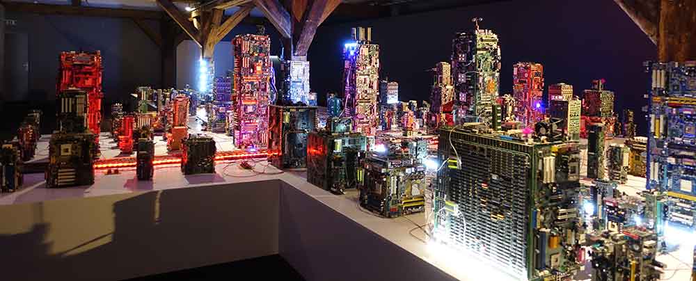 Stanza, art, city, surveillance, data.