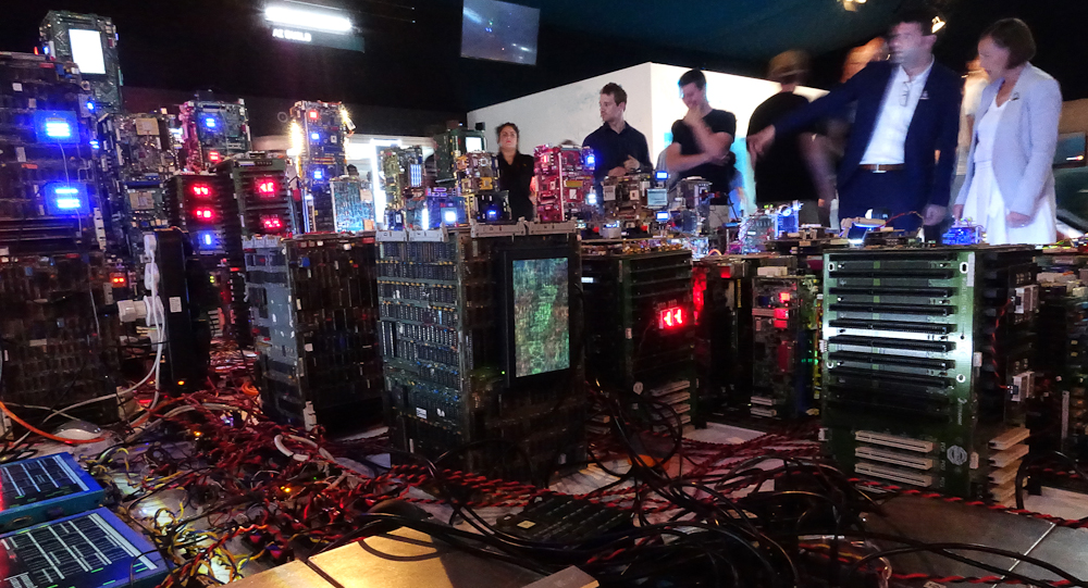 Steve Tanza. Stanza.